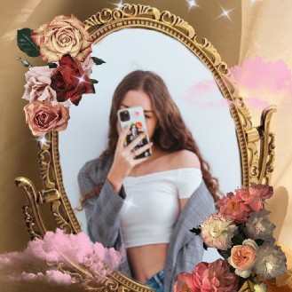 mirror selfie pic edited by BeautyPlus app