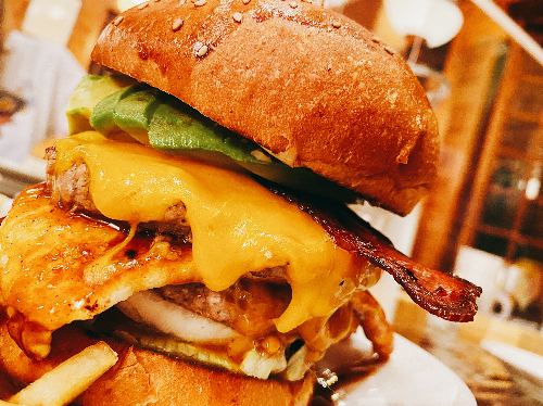 「ムースヒルズバーガー」