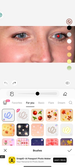  “Brushes” option for eye color