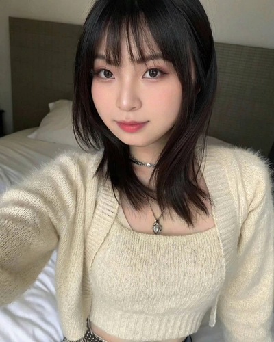 丸顔 垢抜け 髪型- sweater