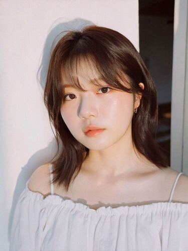 丸顔に似合う前髪-airy bangs