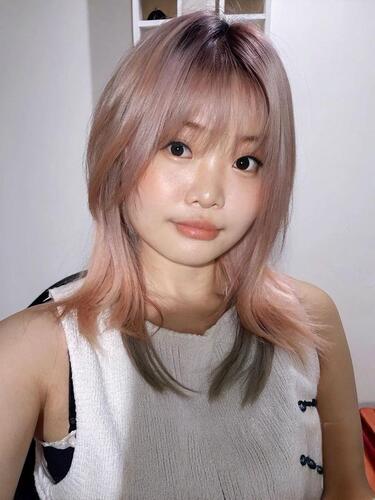 痩せて見える髪型-pink hair