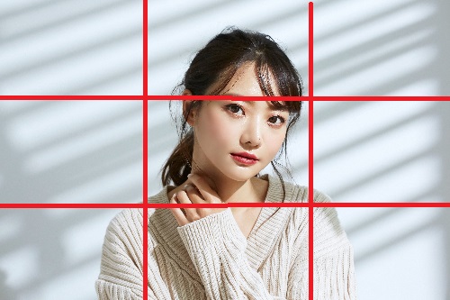主役を目立たせられる「日の丸構図」