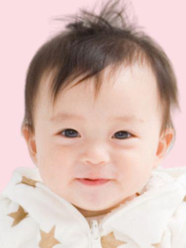 赤ちゃんのマイナンバーカード写真 - 新生児 - ピンクの背景