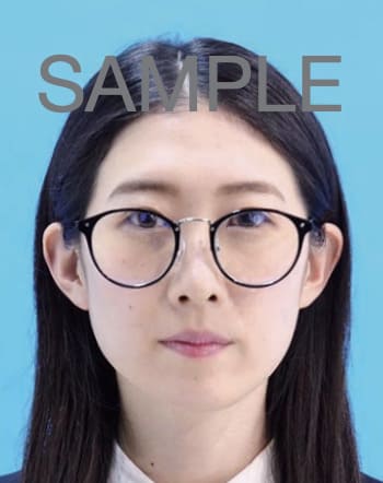 パスポート写真の規定-不可-眼鏡をかけてください1