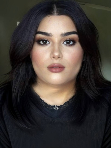remove double chin - woman after beautyplus