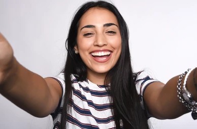 8 Face Filter Apps You Need to Try in 2025 - Funny Face Filters Live Camera - Before