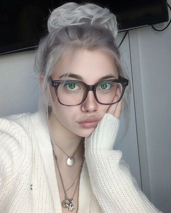 8 Face Filter Apps You Need to Try in 2025 makeup - before
