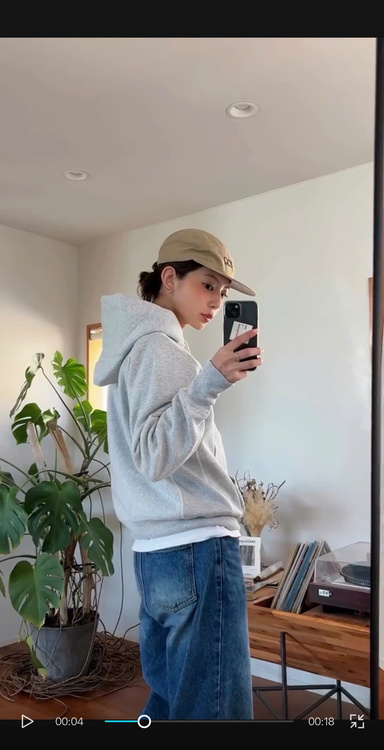 Cắt-ảnh-từ-video-bằng-CapCut-Bước-3-Chọn-video-kéo-thanh-thời-lượng-đến-vị-trí-bạn-muốn-giữ-lại