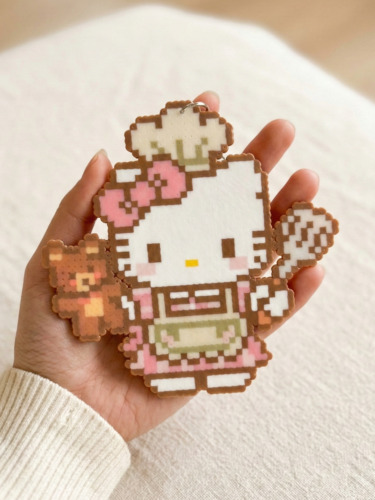 ピクセルビーズ：ハローキティ（完成後）