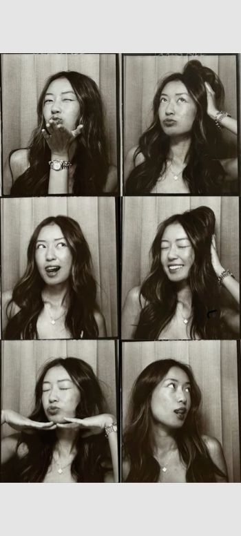 16 PhotoBooth Poses Single photo booth poses-01