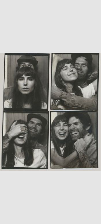 16 PhotoBooth Poses photobooth poses for couples-04