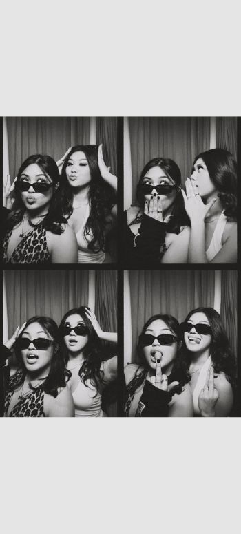 16 PhotoBooth Poses poses for friends-02